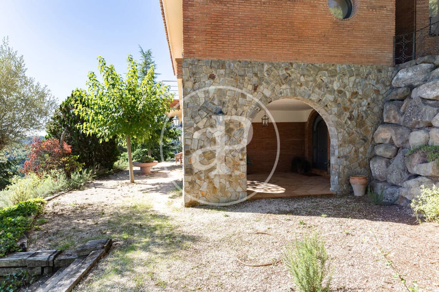 4 bedroom Villa for sale in Matadepera with pool garage - € 1,150,000 (Ref: 10157690)