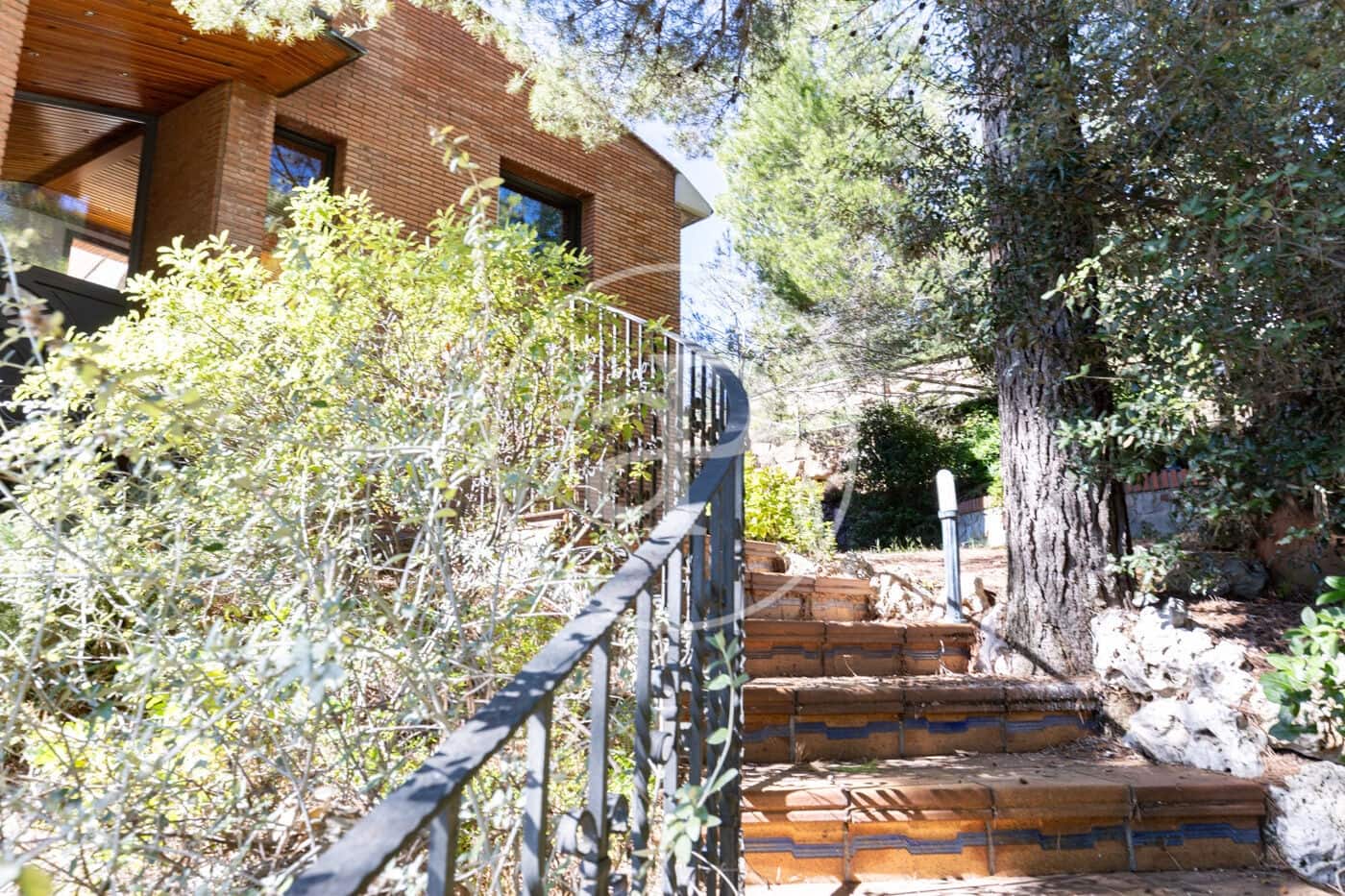 4 bedroom Villa for sale in Matadepera with pool garage - € 1,150,000 (Ref: 10157690)