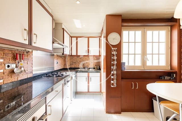 3 soveværelse Lejlighed til salg i La Sagrada Família, Barcelona by - € 520.000 (Ref: 10159565)