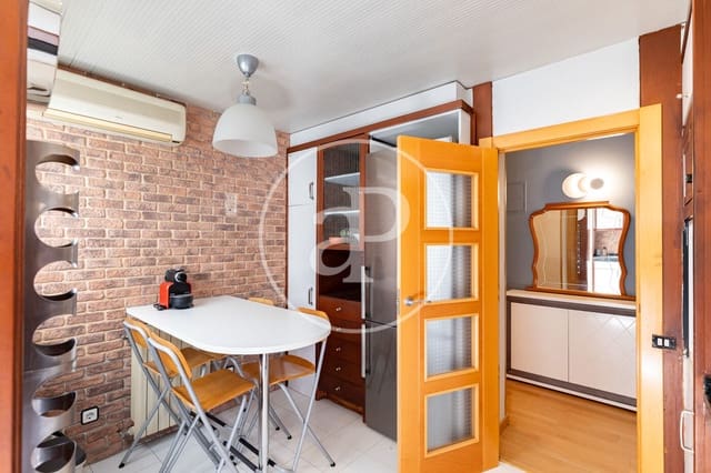 3 soveværelse Lejlighed til salg i La Sagrada Família, Barcelona by - € 520.000 (Ref: 10159565)