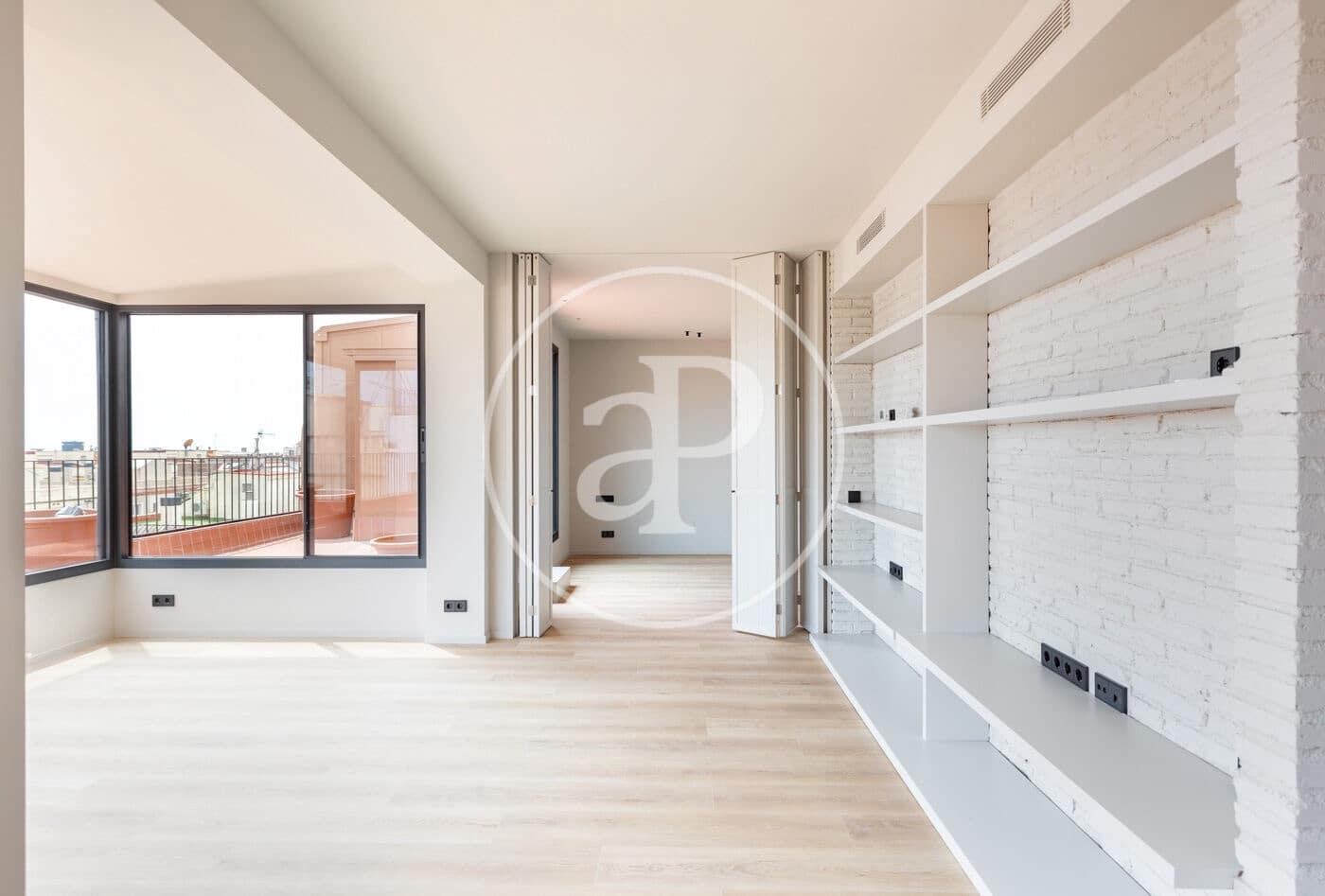 2 soveværelse Lejlighed til salg i Barcelona by - € 1.400.000 (Ref: 10159566)