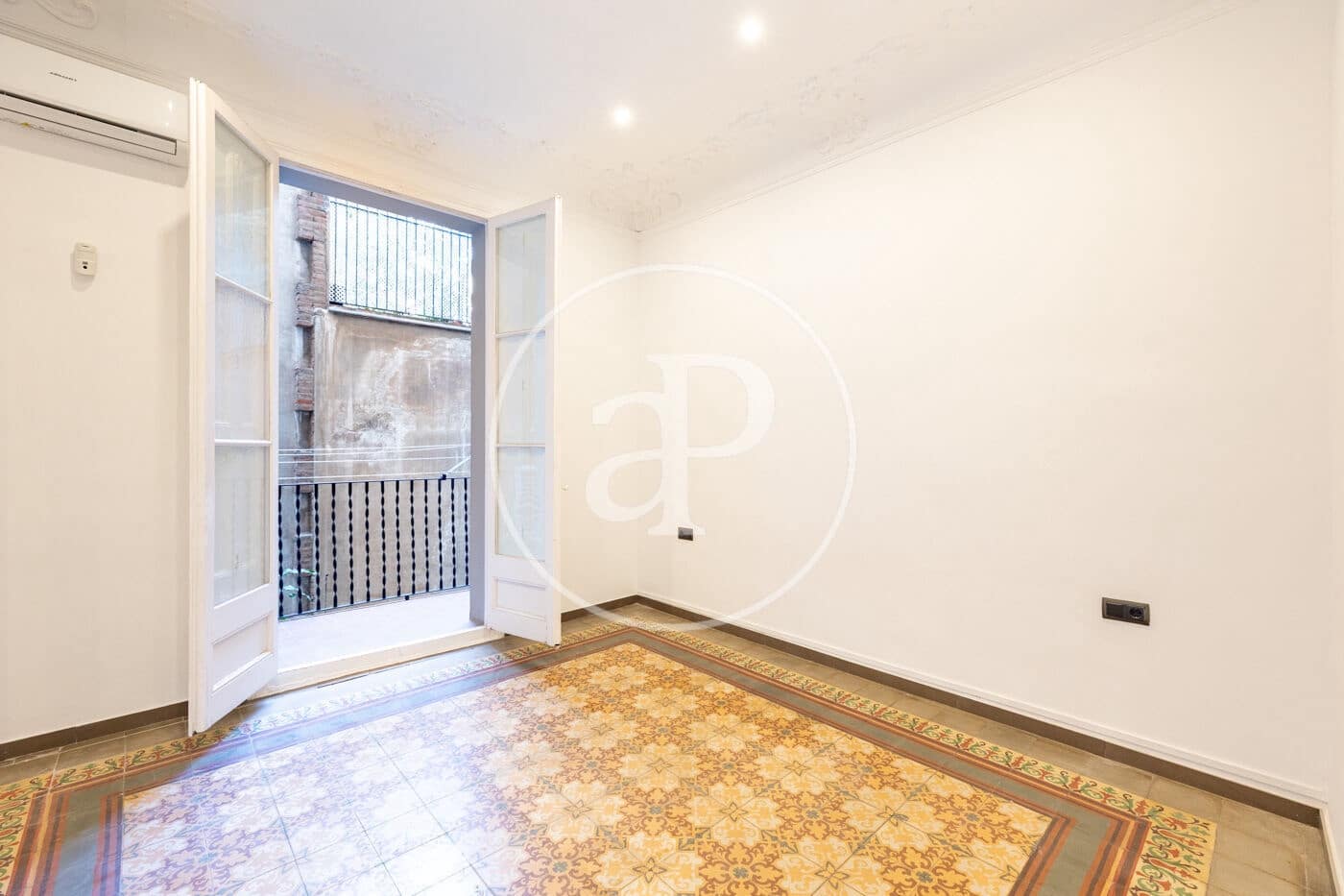 5 sypialnia Apartament na sprzedaż w Miasto Barcelona - 1 095 000 € (Ref: 10159567)
