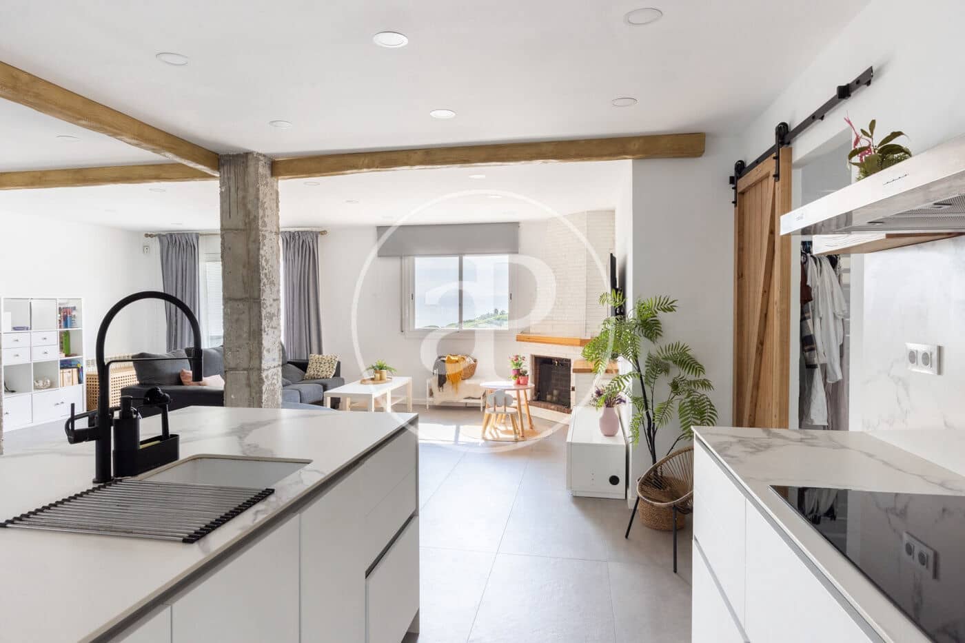 5 bedroom Villa for sale in Caldes d'Estrac with pool garage - € 860,000 (Ref: 10161475)
