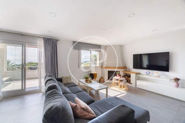5 soverom Villa til salgs i Caldes d'Estrac med svømmebasseng garasje - € 860 000 (Ref: 10161475)