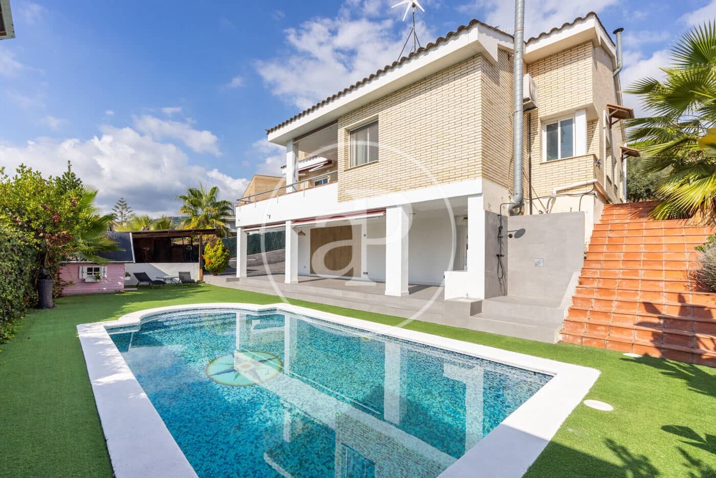 5 bedroom Villa for sale in Caldes d'Estrac with pool garage - € 860,000 (Ref: 10161475)
