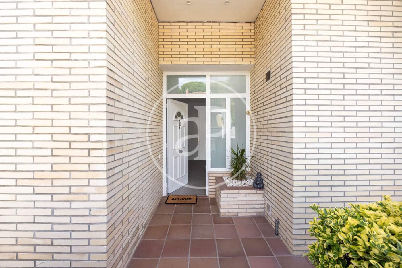 5 bedroom Villa for sale in Caldes d'Estrac with pool garage - € 860,000 (Ref: 10161475)