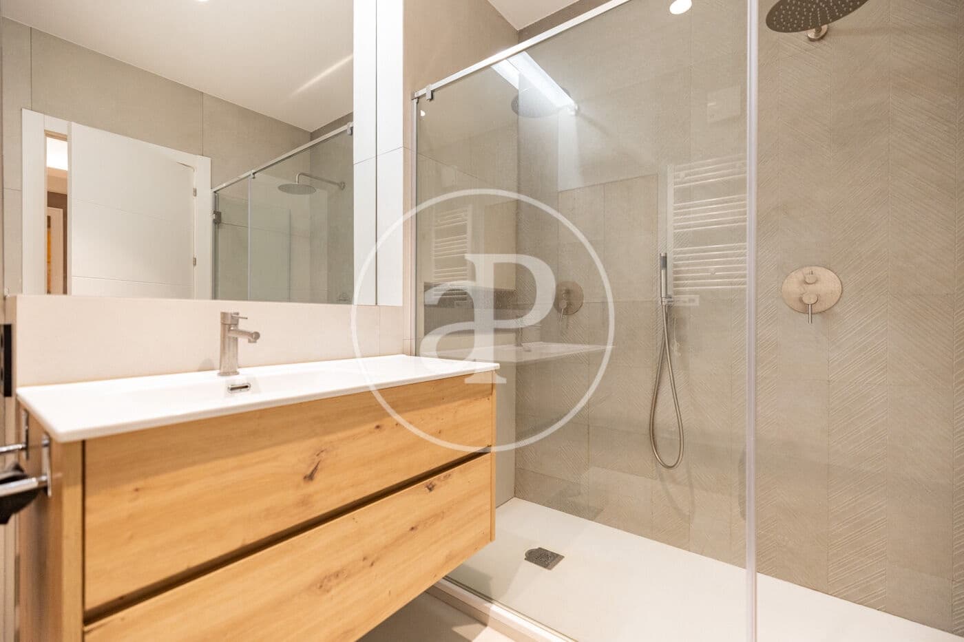2 bedroom Apartment for sale in Barcelona city - € 395,000 (Ref: 10161478)