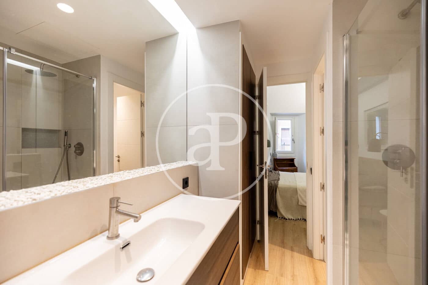 2 bedroom Apartment for sale in Barcelona city - € 395,000 (Ref: 10161478)