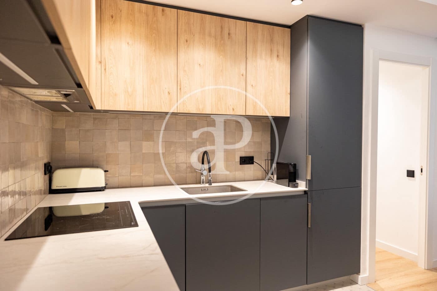 2 bedroom Apartment for sale in Barcelona city - € 395,000 (Ref: 10161478)