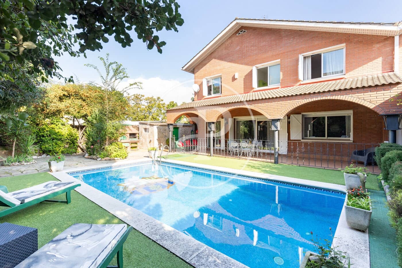 5 bedroom Villa for sale in Cerdanyola del Valles with pool garage - € 920,000 (Ref: 10164936)