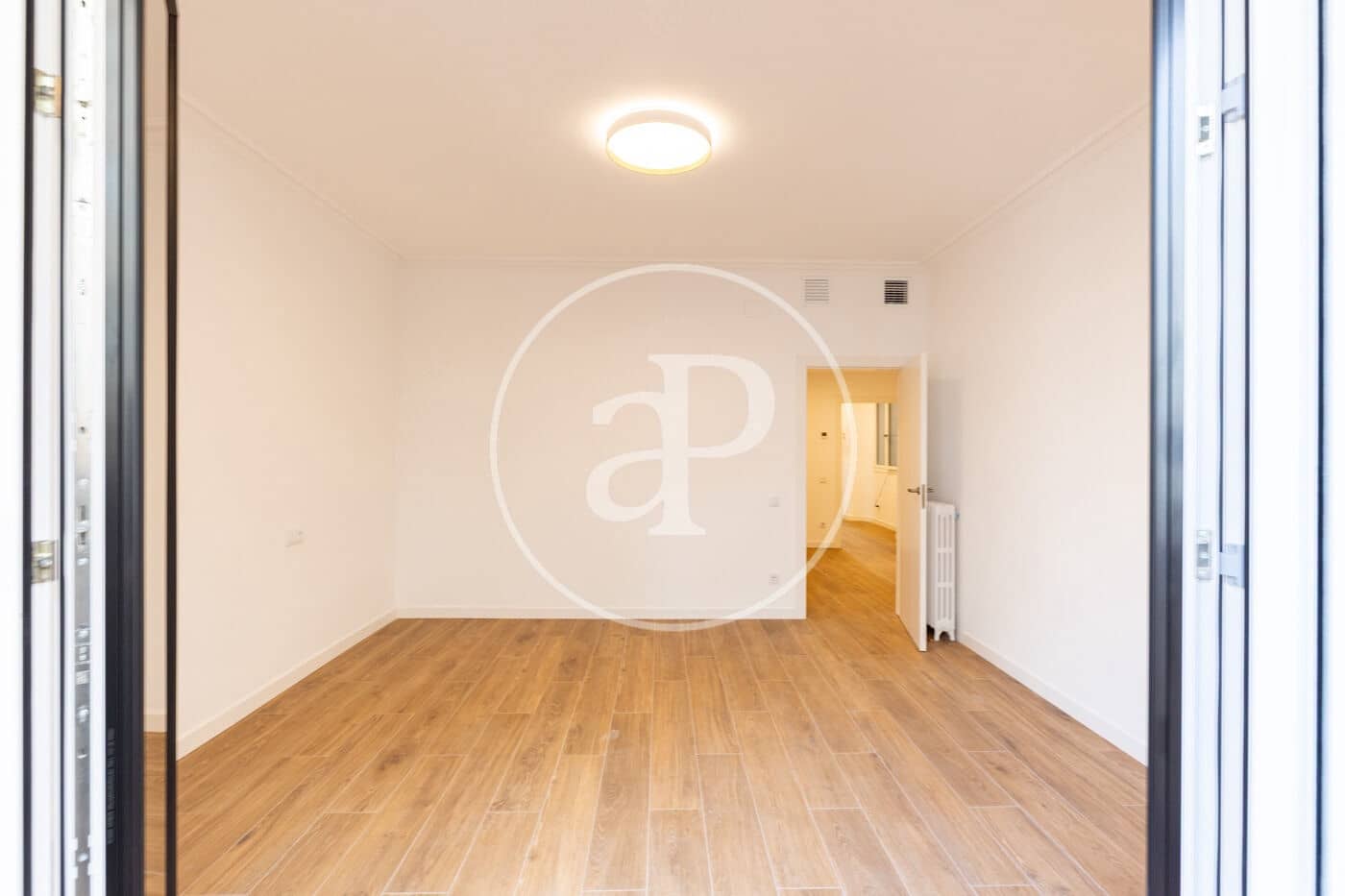 4 sovrum Lägenhet att hyra i Barcelona stad - 3 300 € (Ref: 10166610)