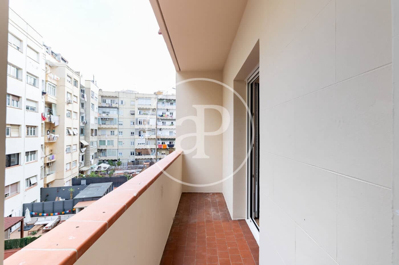 4 sovrum Lägenhet att hyra i Barcelona stad - 3 300 € (Ref: 10166610)