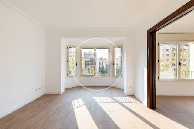 4 soverom Leilighet til leie i L'Antiga Esquerra de L'Eixample, Barcelona by - € 3 300 (Ref: 10166610)