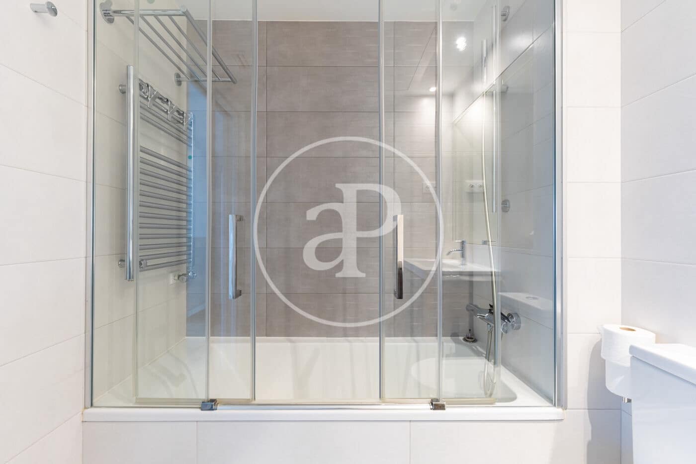 4 slaapkamer Appartement te huur in Sant Cugat del Valles met zwembad - € 2.910 (Ref: 10173803)
