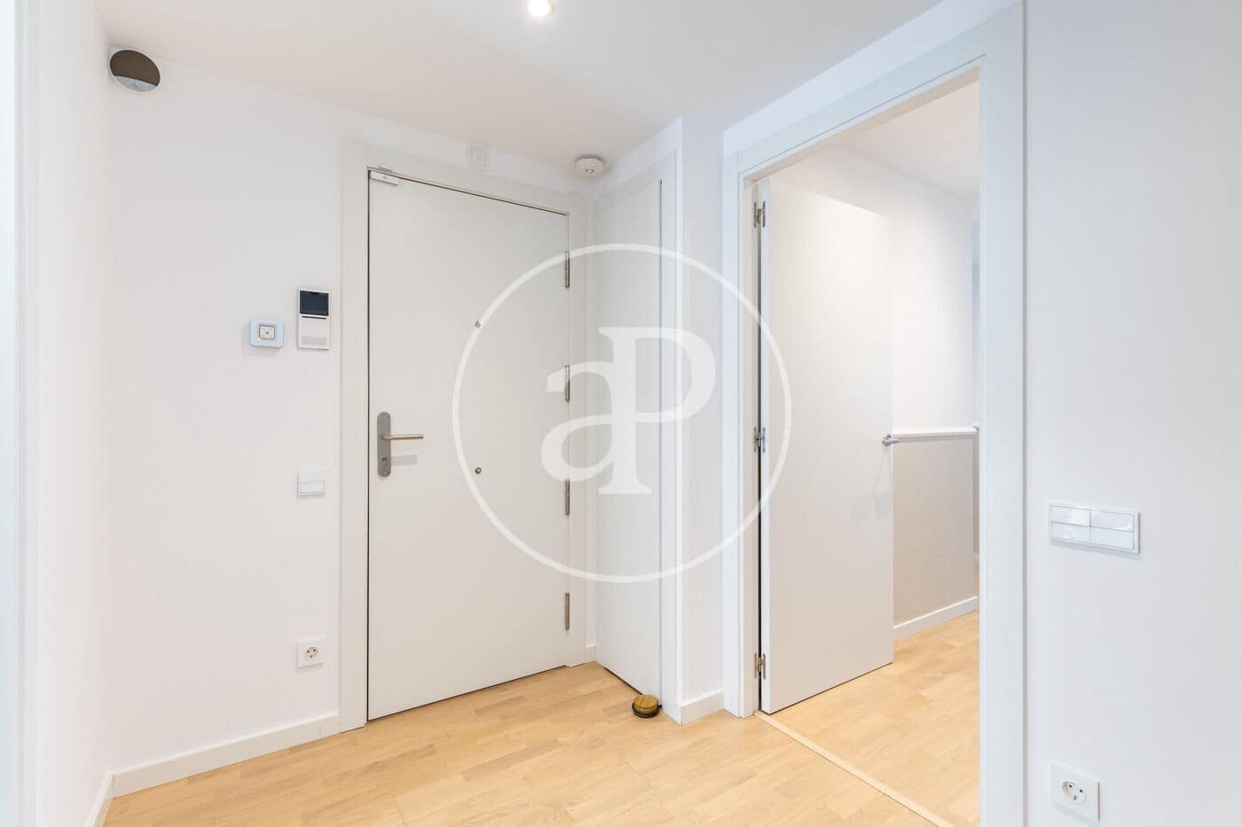 4 slaapkamer Appartement te huur in Sant Cugat del Valles met zwembad - € 2.910 (Ref: 10173803)