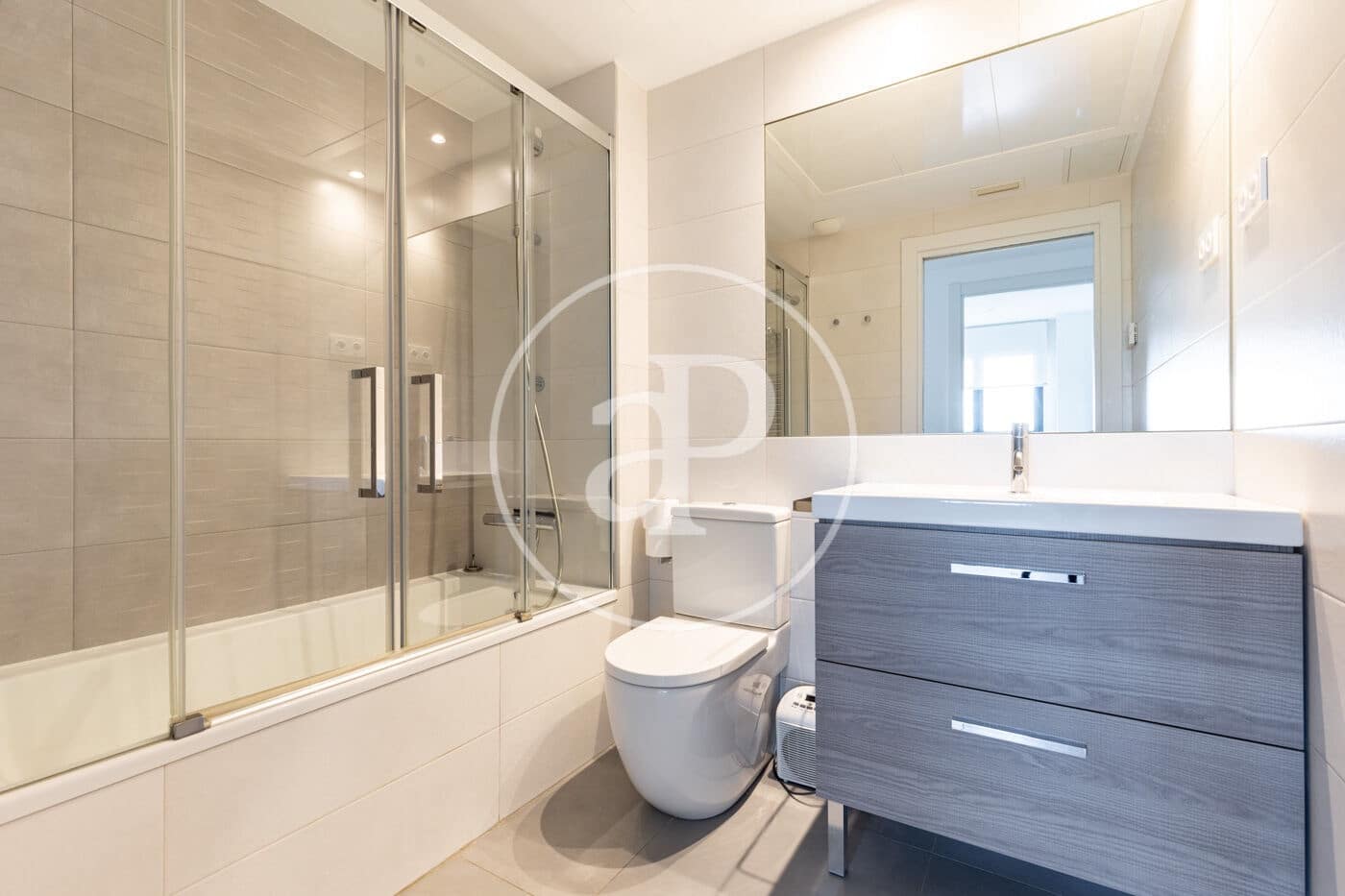 4 slaapkamer Appartement te huur in Sant Cugat del Valles met zwembad - € 2.910 (Ref: 10173803)