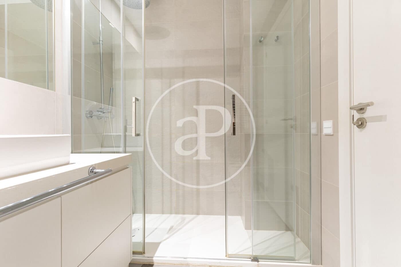 4 slaapkamer Appartement te huur in Sant Cugat del Valles met zwembad - € 2.910 (Ref: 10173803)
