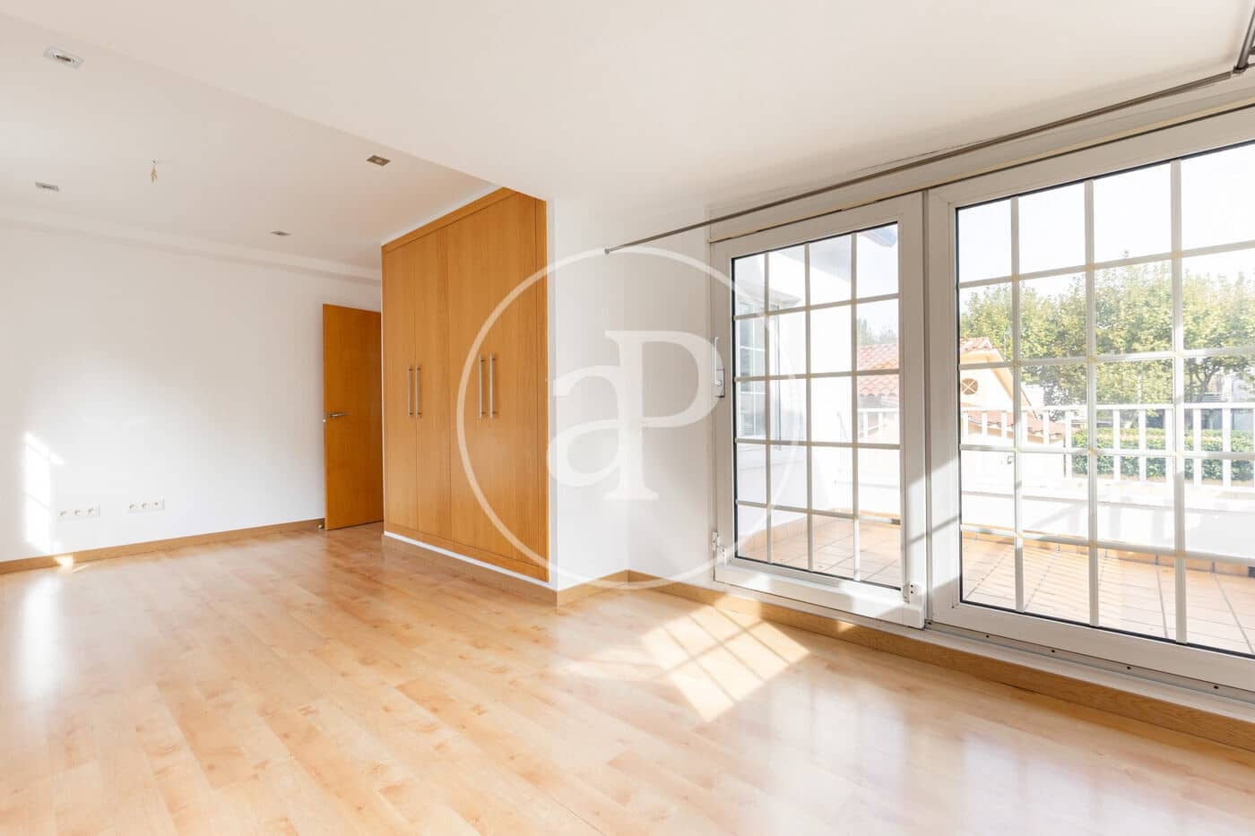 4 soverom Villa til salgs i Mira-Sol med svømmebasseng garasje - € 1 090 000 (Ref: 10173805)