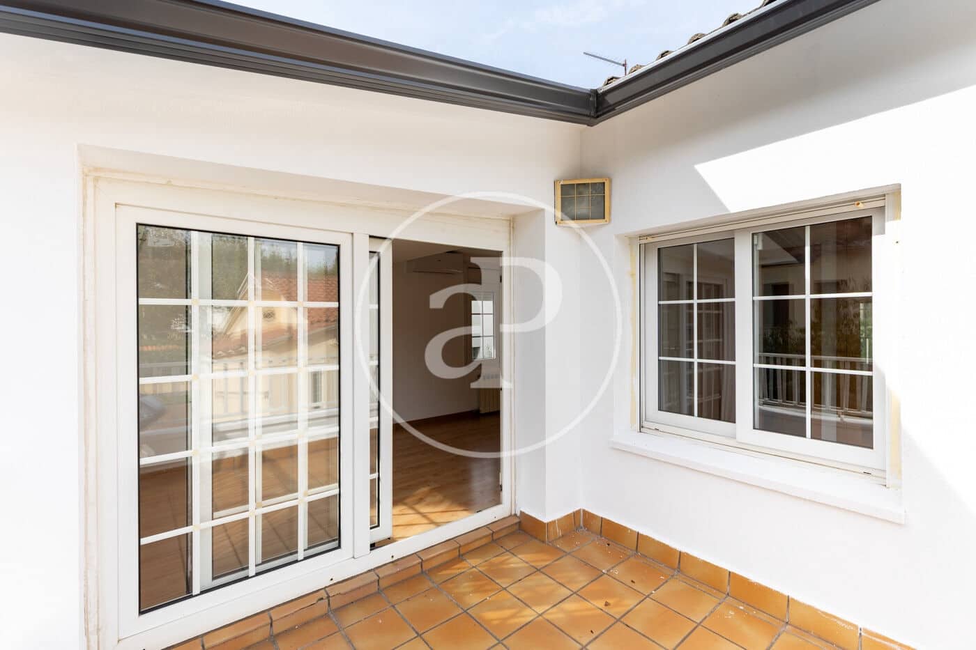 4 soverom Villa til salgs i Mira-Sol med svømmebasseng garasje - € 1 090 000 (Ref: 10173805)