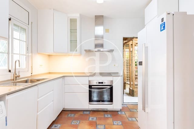 4 soverom Villa til salgs i Mira-Sol, Sant Cugat del Vallès med svømmebasseng garasje - € 1 090 000 (Ref: 10173805)