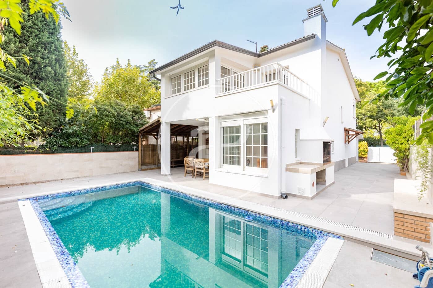 4 soverom Villa til salgs i Mira-Sol med svømmebasseng garasje - € 1 090 000 (Ref: 10173805)