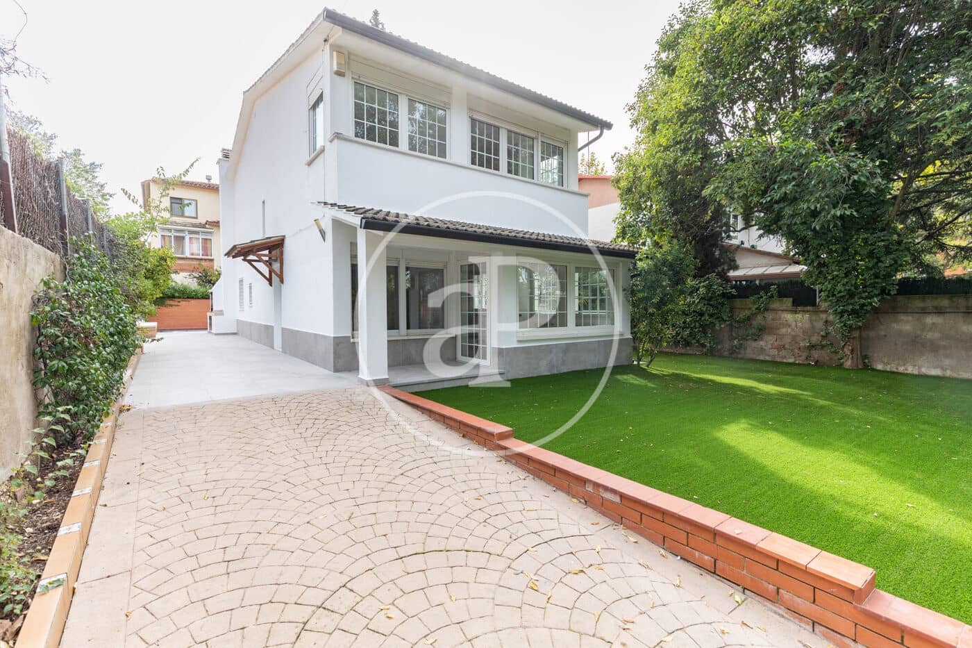 4 soverom Villa til salgs i Mira-Sol med svømmebasseng garasje - € 1 090 000 (Ref: 10173805)