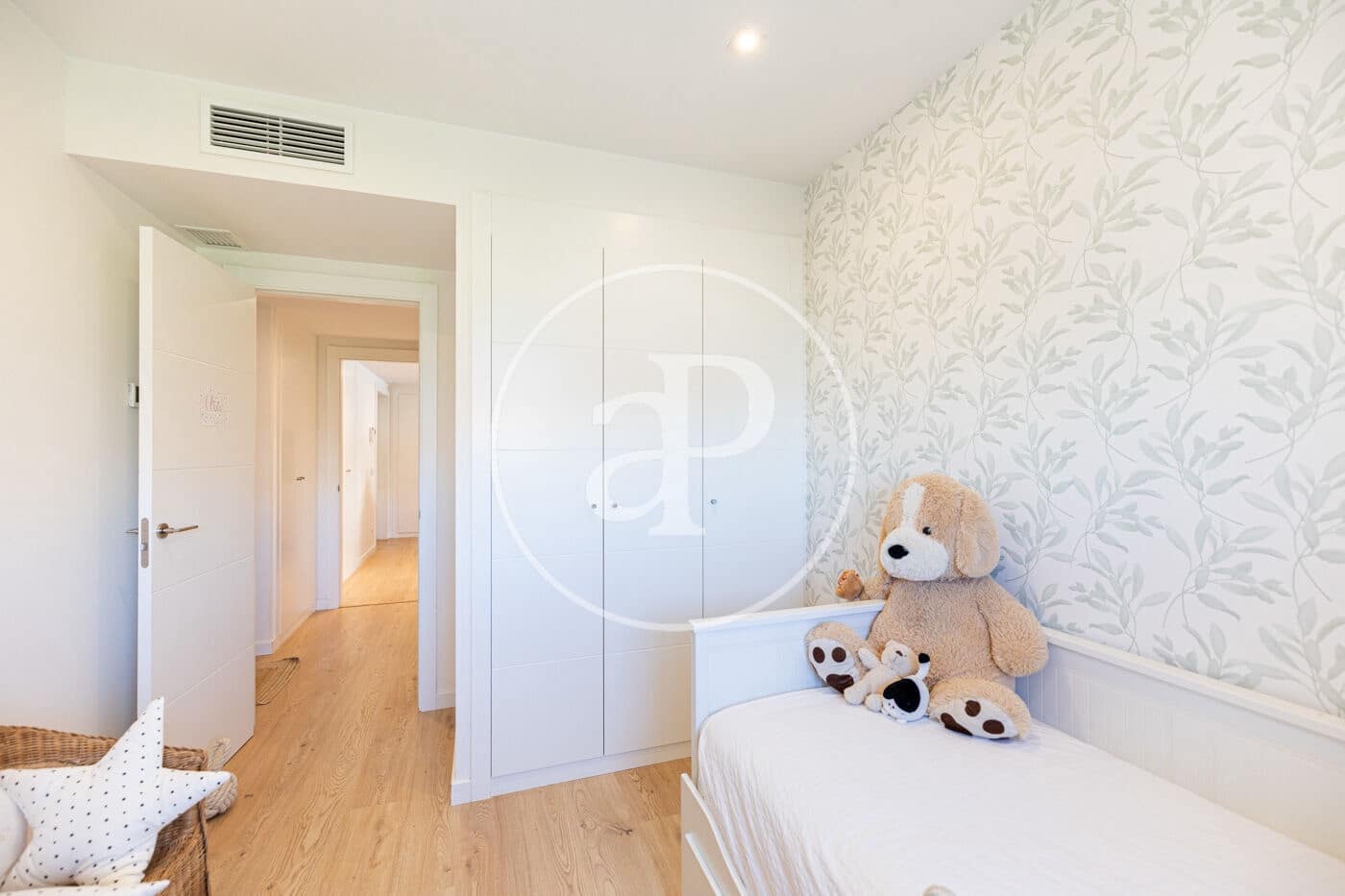 3 sypialnia Apartament na sprzedaż w Esplugues de Llobregat z basenem garażem - 1 300 000 € (Ref: 10173806)