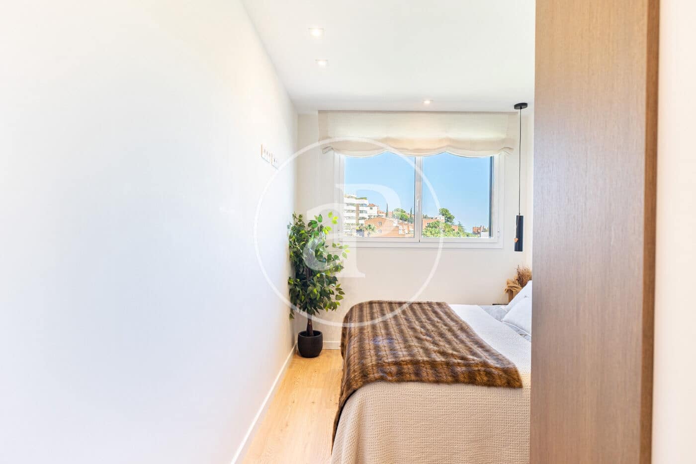 3 sypialnia Apartament na sprzedaż w Esplugues de Llobregat z basenem garażem - 1 300 000 € (Ref: 10173806)