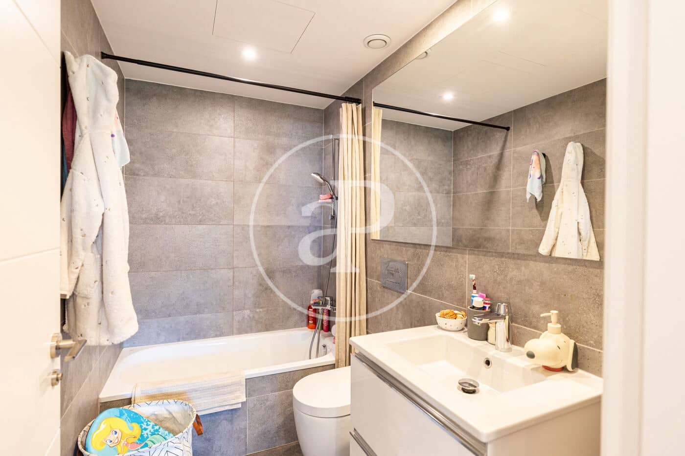 3 sypialnia Apartament na sprzedaż w Esplugues de Llobregat z basenem garażem - 1 300 000 € (Ref: 10173806)