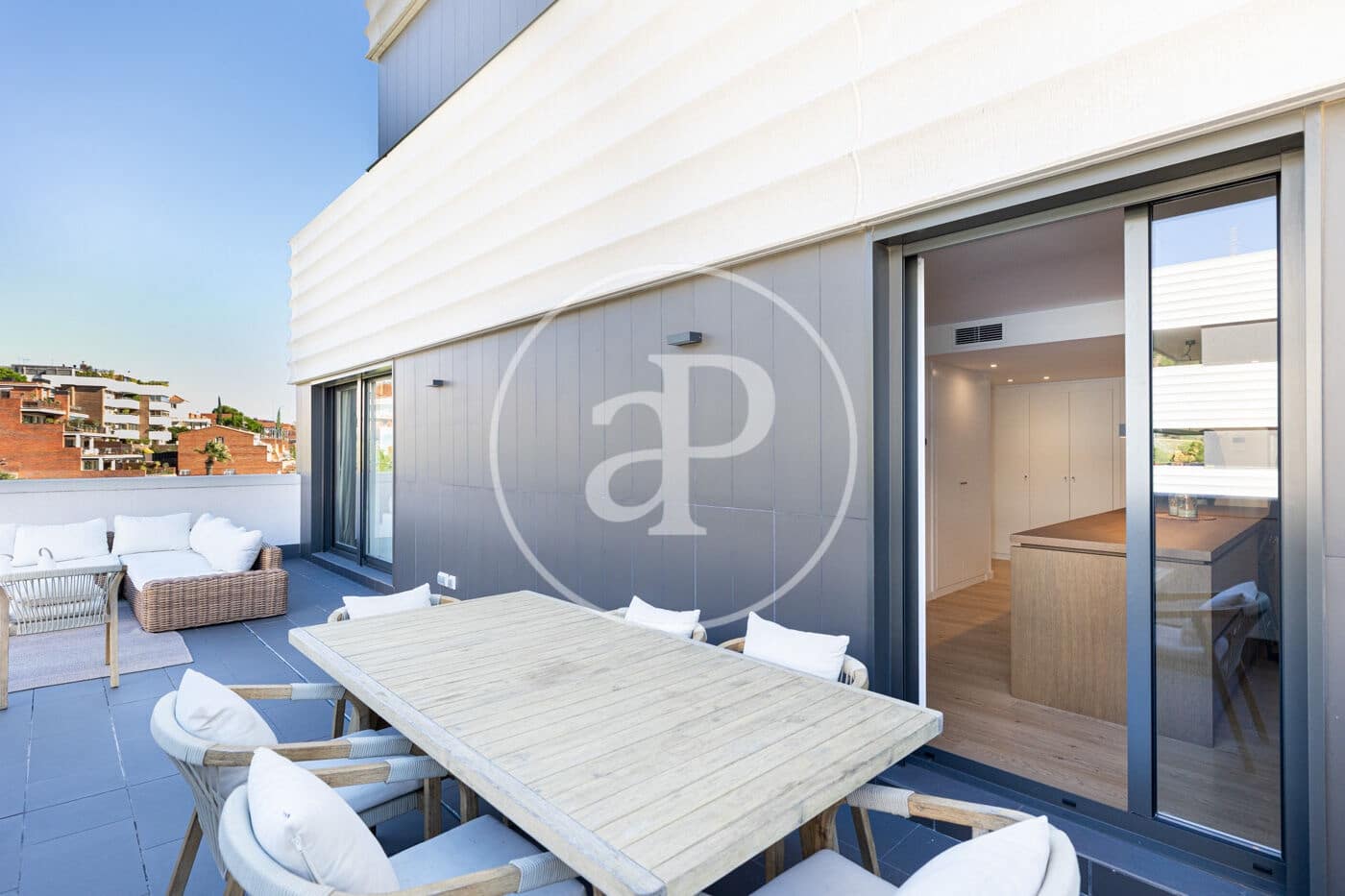 3 sypialnia Apartament na sprzedaż w Esplugues de Llobregat z basenem garażem - 1 300 000 € (Ref: 10173806)