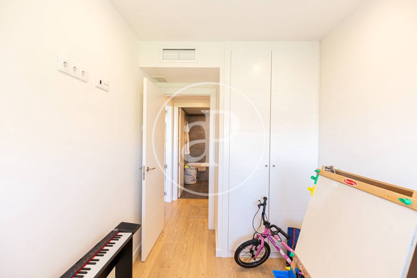 3 sypialnia Apartament na sprzedaż w Esplugues de Llobregat z basenem garażem - 1 300 000 € (Ref: 10173806)