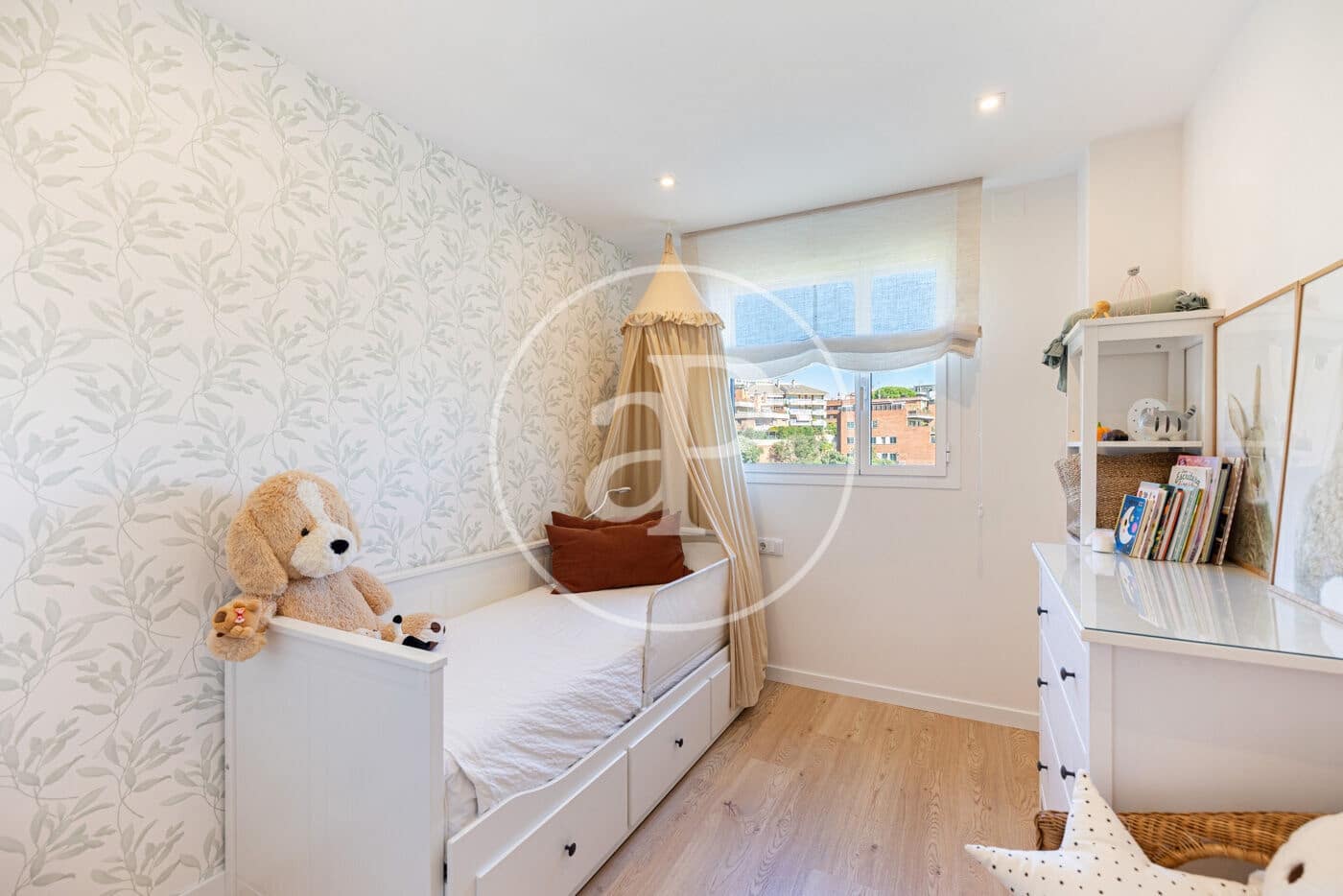 3 sypialnia Apartament na sprzedaż w Esplugues de Llobregat z basenem garażem - 1 300 000 € (Ref: 10173806)