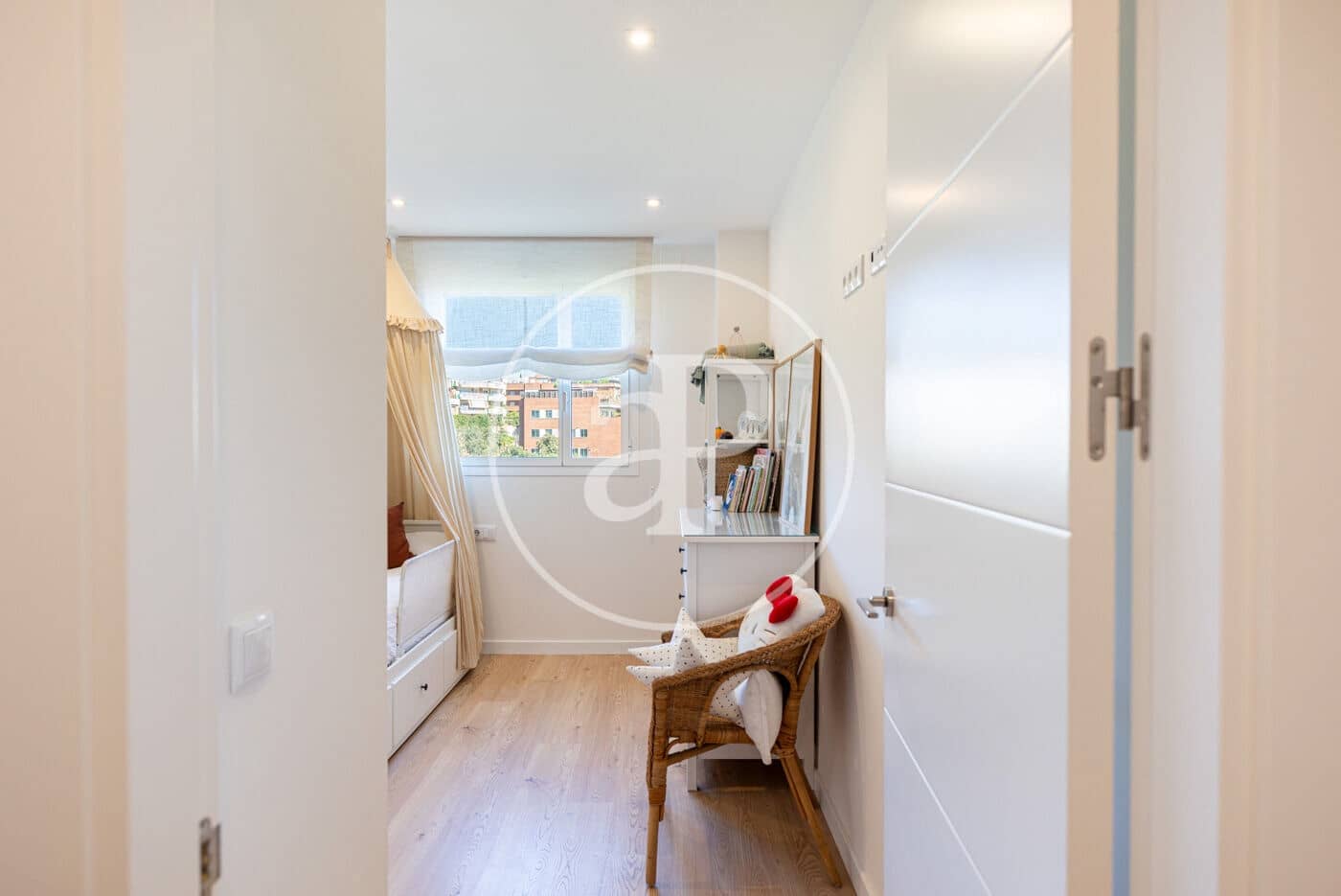 3 sypialnia Apartament na sprzedaż w Esplugues de Llobregat z basenem garażem - 1 300 000 € (Ref: 10173806)