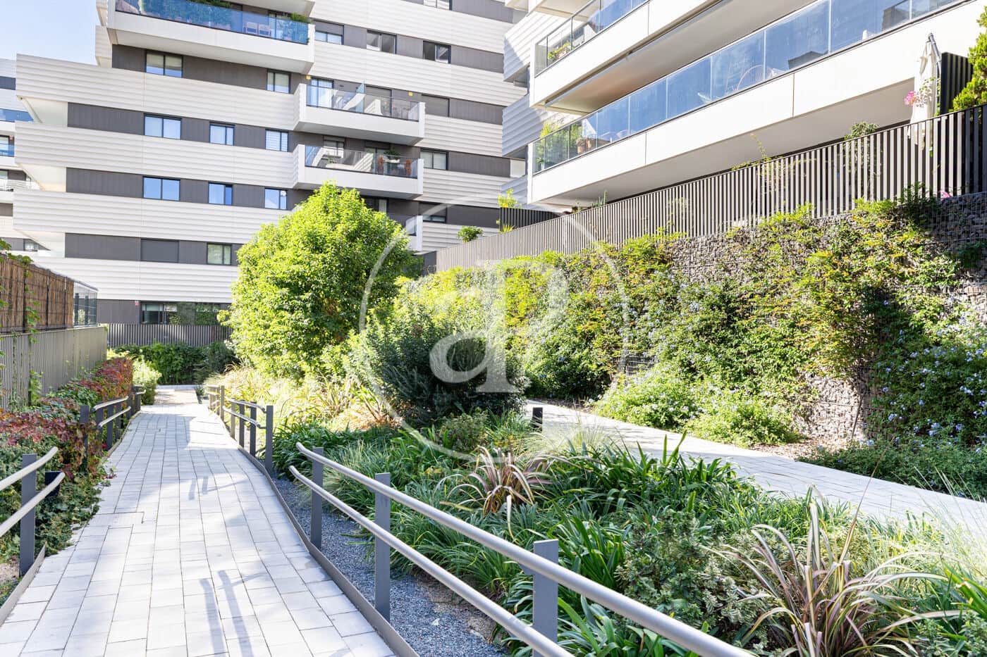 3 sypialnia Apartament na sprzedaż w Esplugues de Llobregat z basenem garażem - 1 300 000 € (Ref: 10173806)