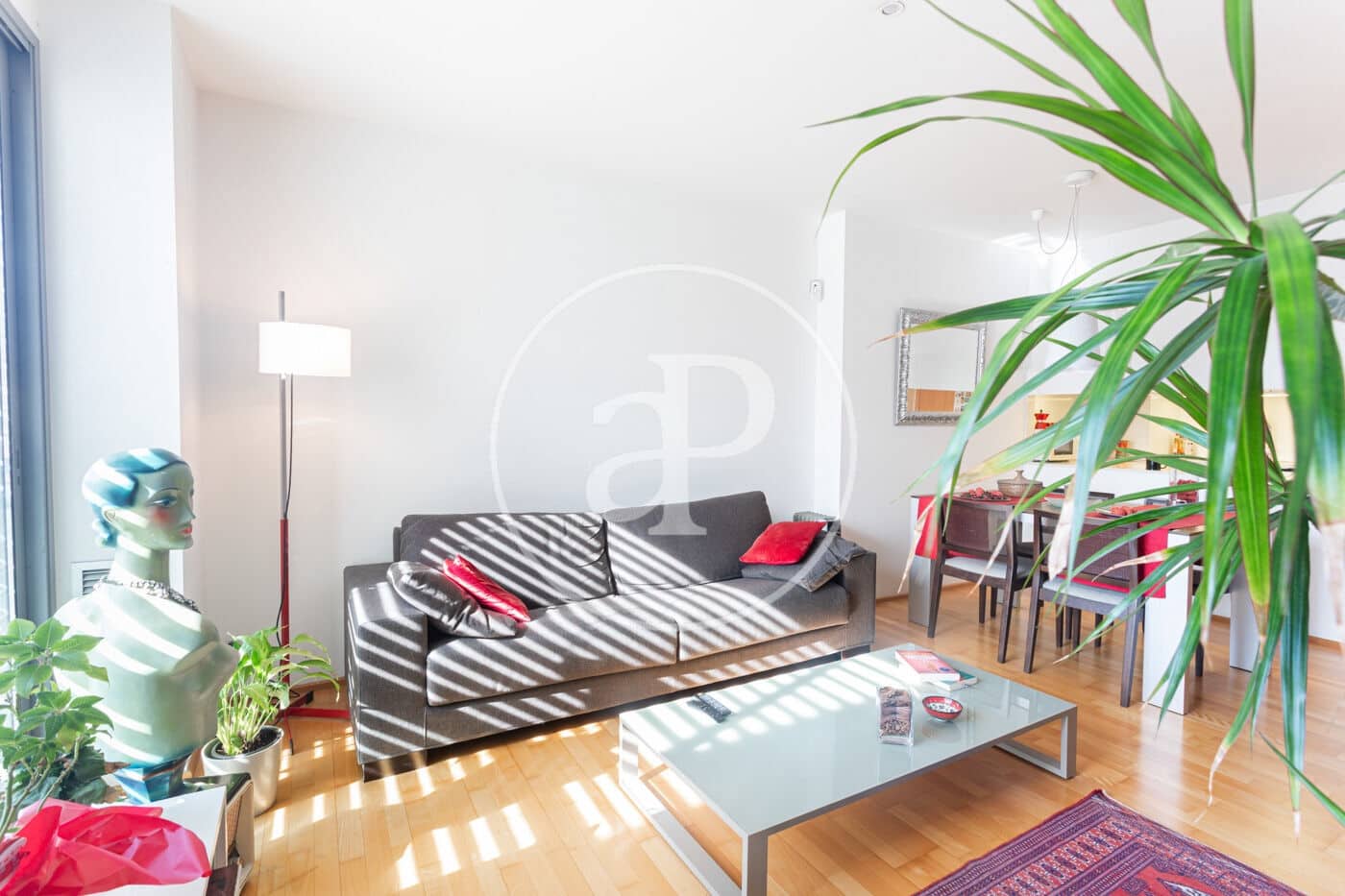 1 bedroom Penthouse for sale in Barcelona city - € 475,000 (Ref: 10177094)