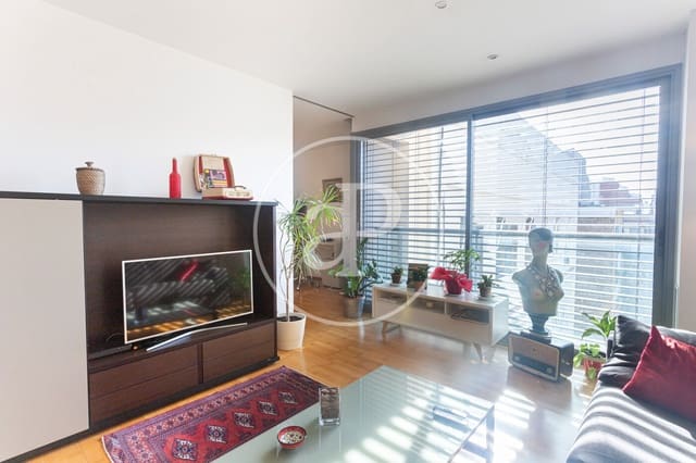 1 bedroom Penthouse for sale in El Fort Pienc, Barcelona city - € 475,000 (Ref: 10177094)
