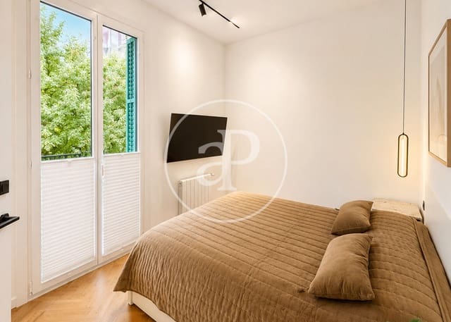 2 bedroom Apartment for sale in La Sagrada Família, Barcelona city - € 550,000 (Ref: 10180522)