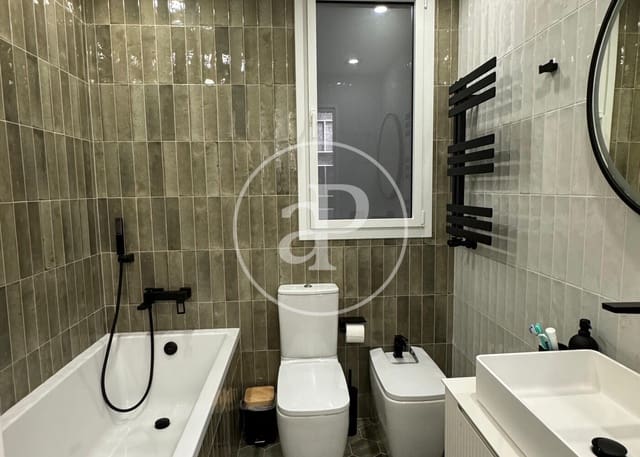 2 bedroom Apartment for sale in La Sagrada Família, Barcelona city - € 550,000 (Ref: 10180522)