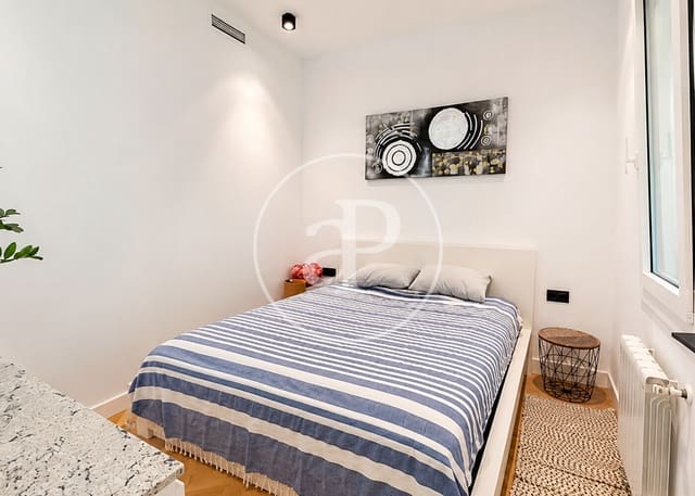2 bedroom Apartment for sale in La Sagrada Família, Barcelona city - € 550,000 (Ref: 10180522)