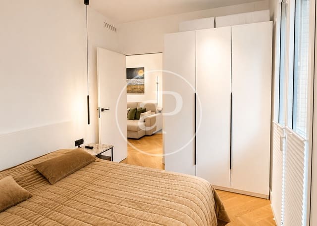 2 bedroom Apartment for sale in La Sagrada Família, Barcelona city - € 550,000 (Ref: 10180522)