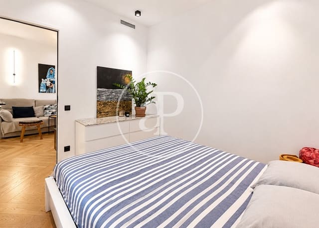 2 bedroom Apartment for sale in La Sagrada Família, Barcelona city - € 550,000 (Ref: 10180522)