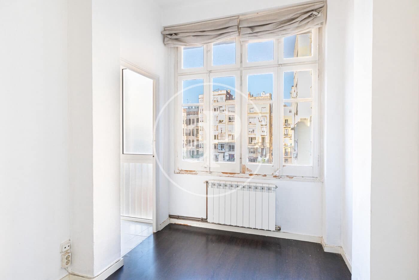 Apartamento de 3 habitaciones en Barcelona ciudad en venta - 549.000 € (Ref: 10182976)