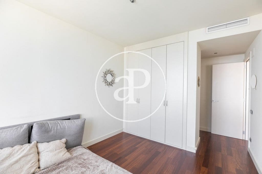 3 soveværelse Penthouse til salg i Barcelona by med swimmingpool - € 2.500.000 (Ref: 5300494)