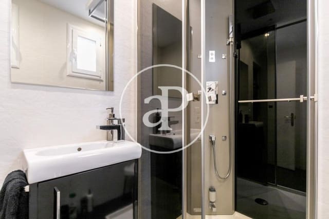 5 soverom Leilighet til salgs i La Dreta de L'Eixample, Barcelona by - € 1 300 000 (Ref: 5704124)