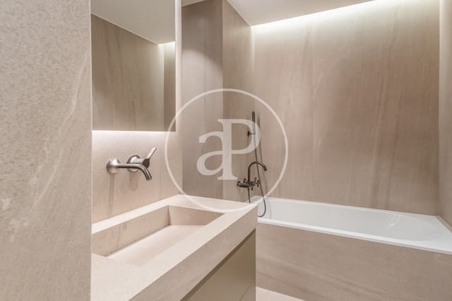 3 bedroom Apartment for sale in Sant Pere, Santa Caterina i La Ribera, Barcelona city - € 980,000 (Ref: 7143336)