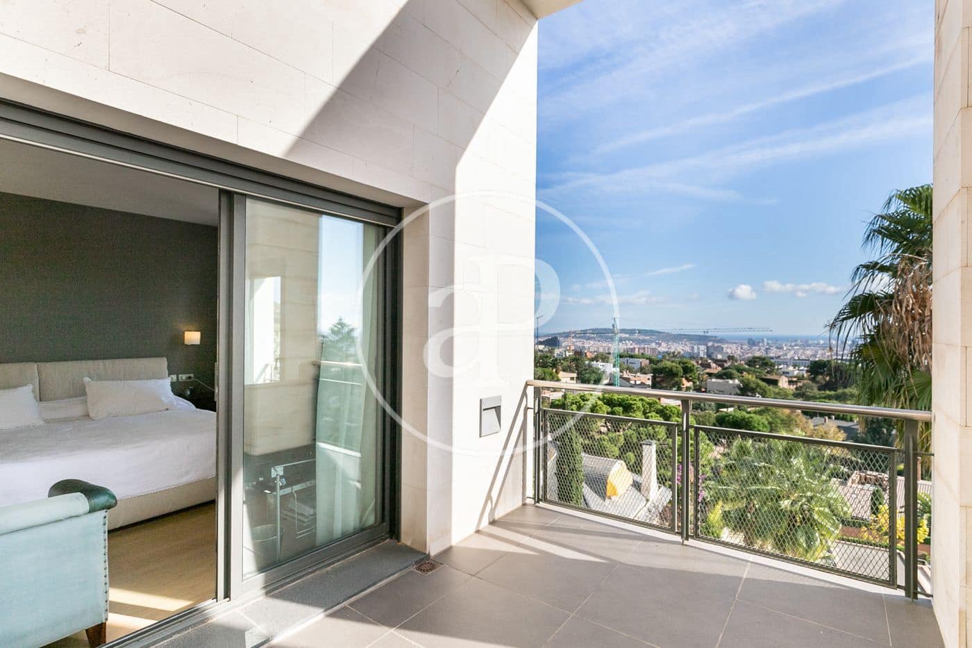 4 soveværelse Villa til salg i Esplugues de Llobregat med swimmingpool - € 2.940.000 (Ref: 7219003)