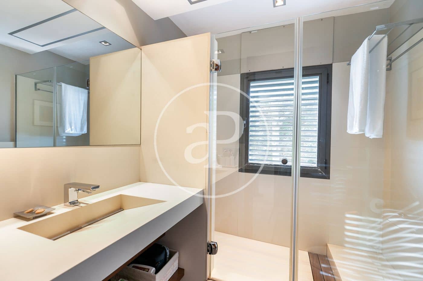 4 soveværelse Villa til salg i Esplugues de Llobregat med swimmingpool - € 2.940.000 (Ref: 7219003)