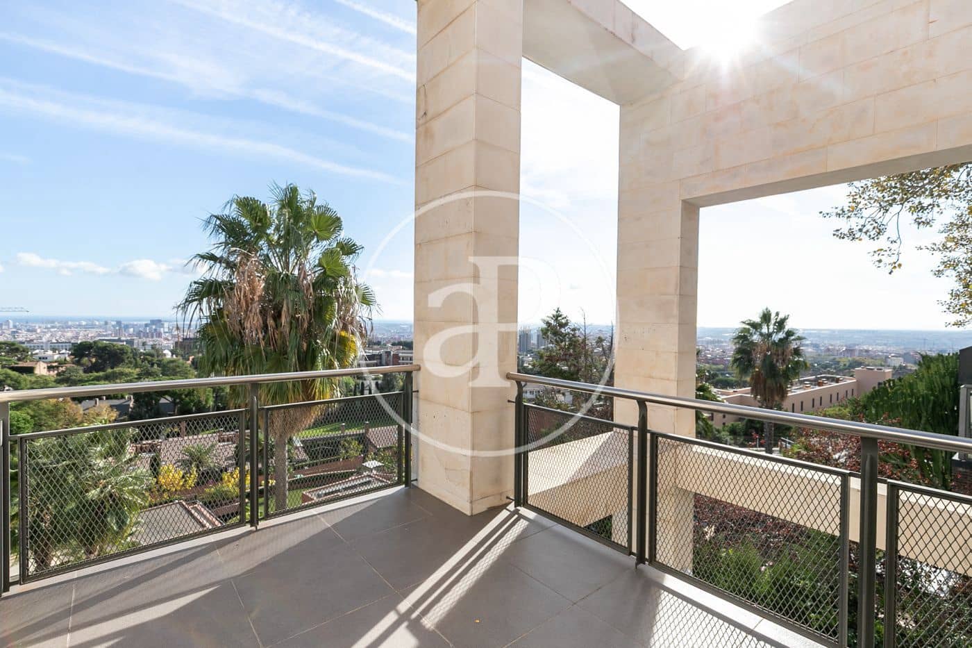 4 soveværelse Villa til salg i Esplugues de Llobregat med swimmingpool - € 2.940.000 (Ref: 7219003)