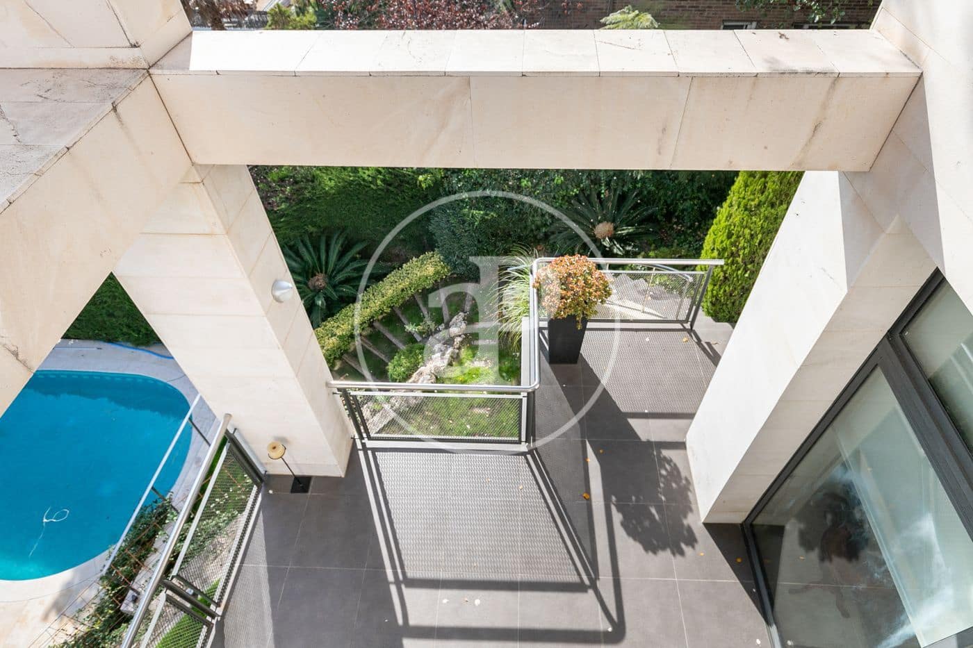 4 soveværelse Villa til salg i Esplugues de Llobregat med swimmingpool - € 2.940.000 (Ref: 7219003)