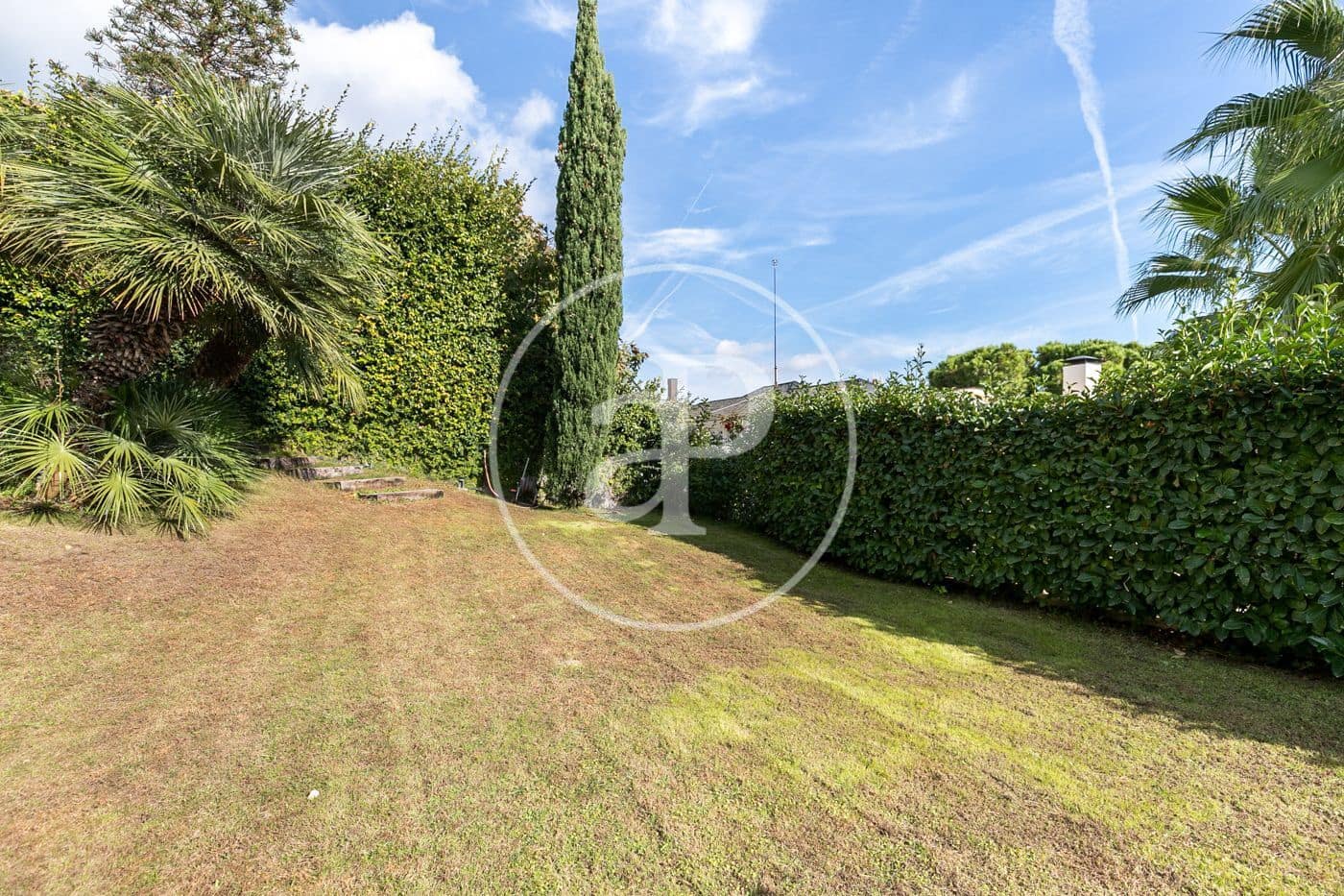 4 soveværelse Villa til salg i Esplugues de Llobregat med swimmingpool - € 2.940.000 (Ref: 7219003)